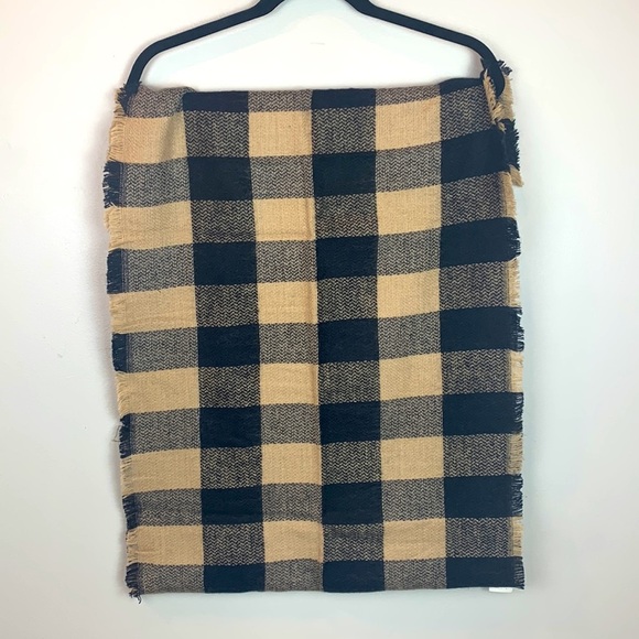 Woven Buffalo Checkered Infinity Scarf - Picture 5 of 6